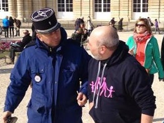 Za tričko s rodinou - POKUTA